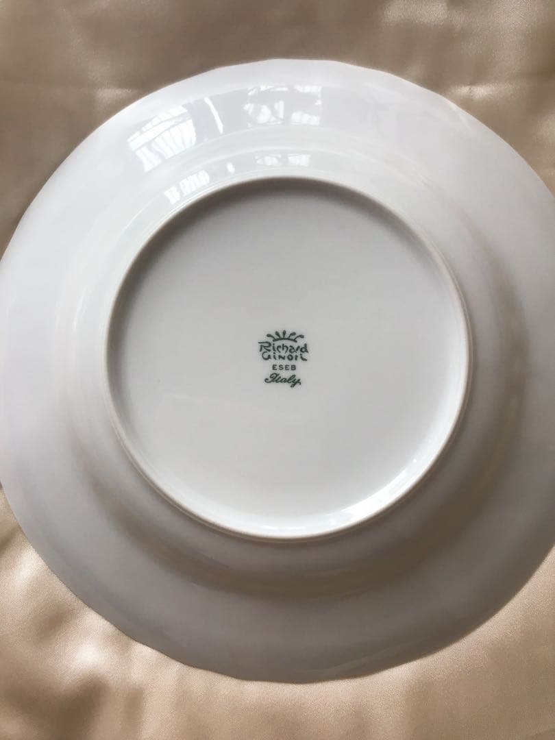 リチャードジノリ　ベッキオホワイト　ラウンドプラター　2枚セット