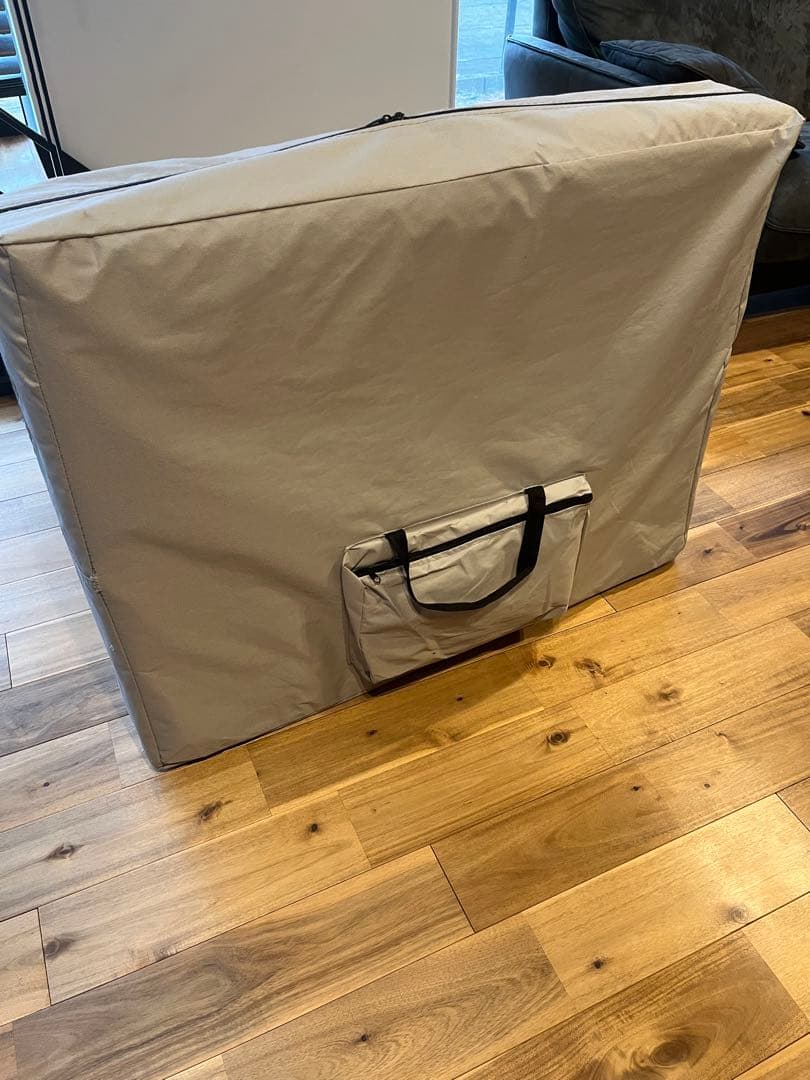 折りたたみ マッサージベッド 軽量13kg 高さ8段階 アルミ脚　整体　エステ