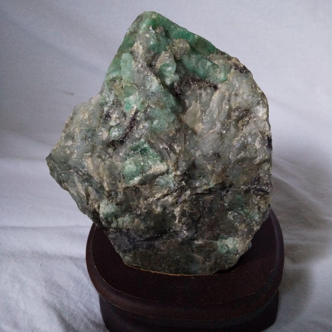 希少⭐️エメラルド原石⭐️金運UPに