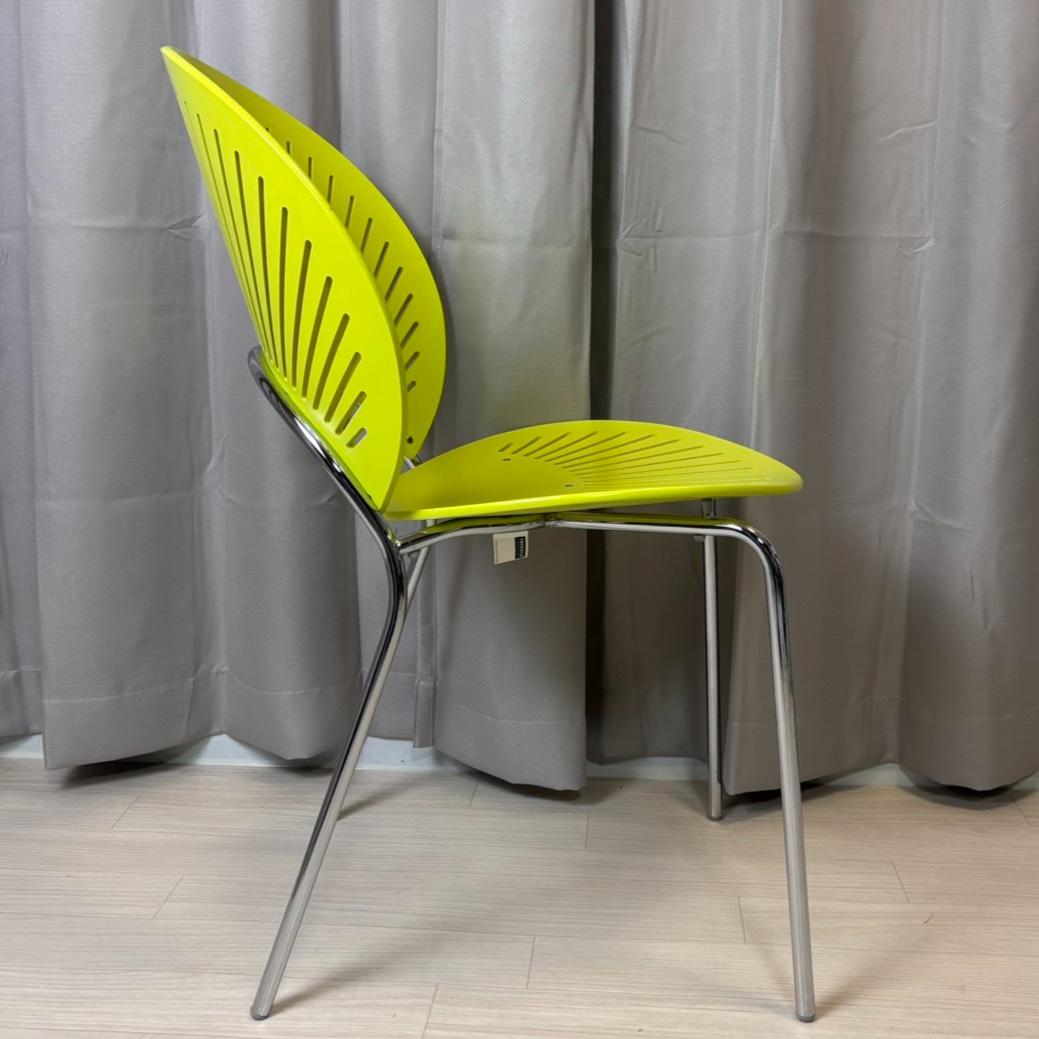 フレデリシア トリニダードチェア ナナ・ディッツウェル 黄緑色