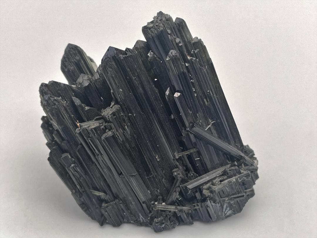 原石（トルマリン）