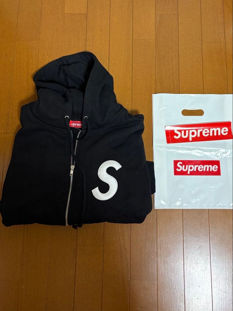 Supreme Sロゴ パーカー 未使用に近い