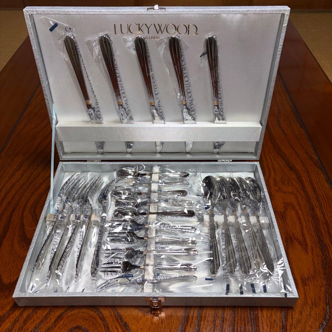 ラッキーウッド　カトラリーセット　5種　25本LUCKY WOOD