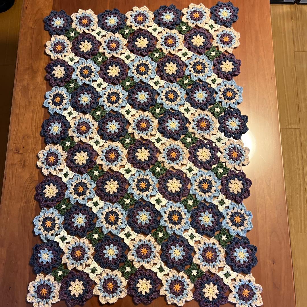 『カラフルブランケット〈ビオラ〉』ホビーラホビーレ〜手編み〜マルチカバー