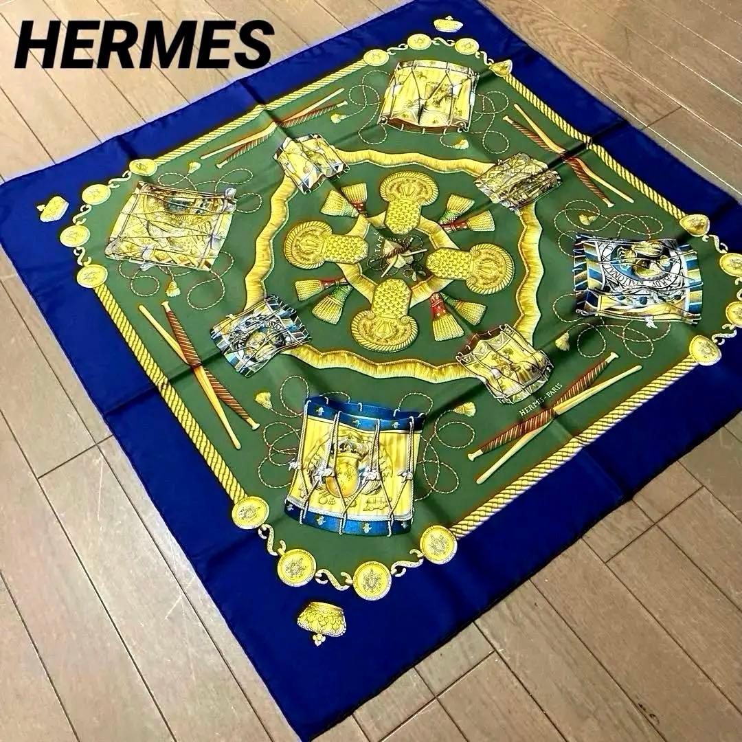 HERMES スカーフ　タンブールの太鼓　カレ90 専用箱付き