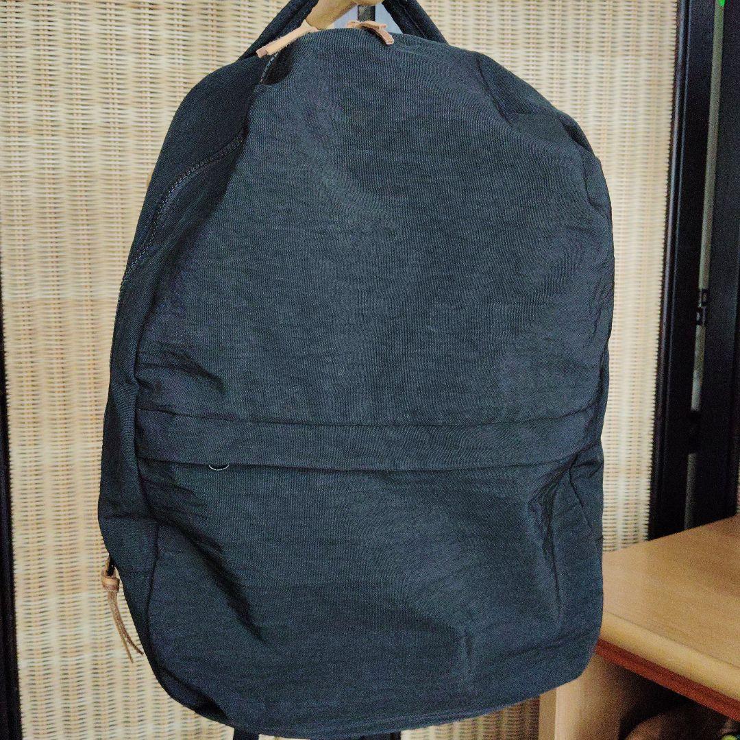 NIZYU KANOニジュウカノウブラックリュック A4サイズ対応