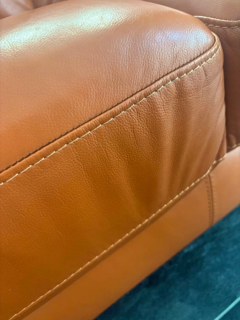 東京インテリア　革張りソファ　キャメル　取りに来ていただける方