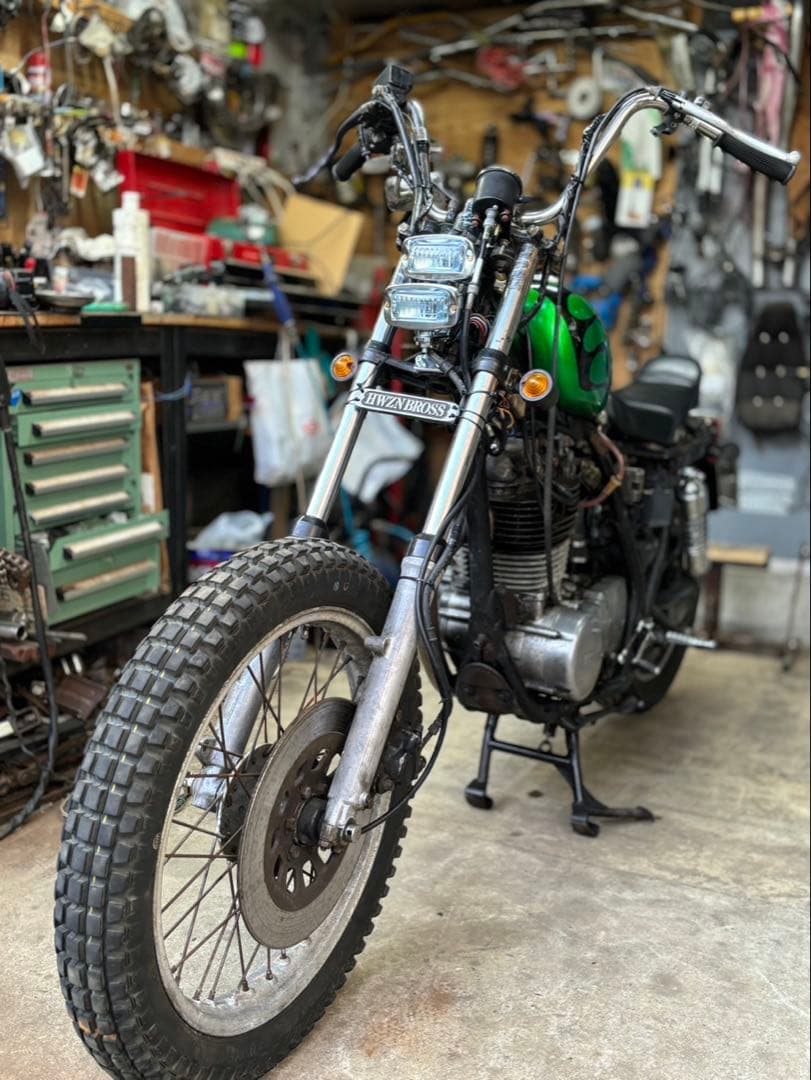 SR400 ディスク　19インチ ホイールセットタイヤ　チューブ付