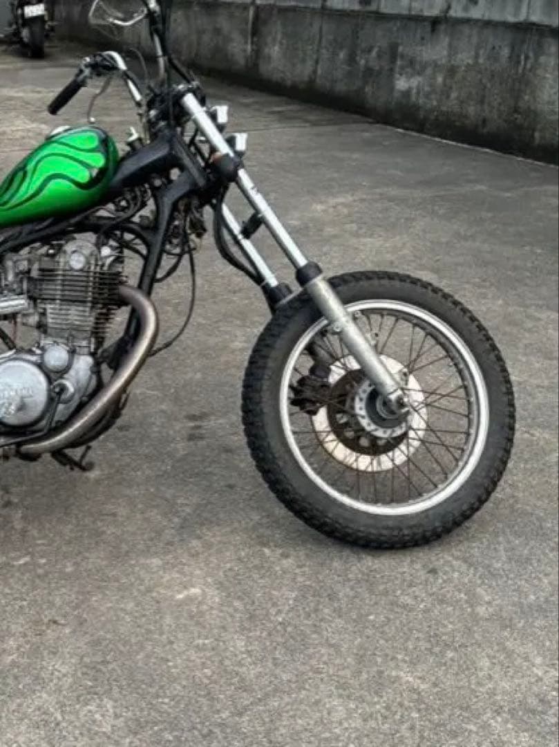 SR400 ディスク　19インチ ホイールセットタイヤ　チューブ付
