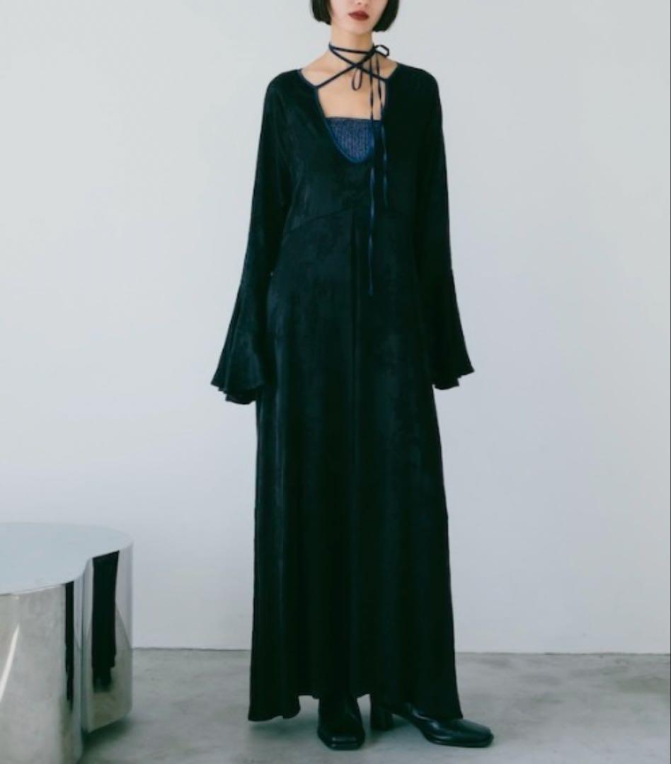 sahara フラワージャガードパイピングドレス ブラック