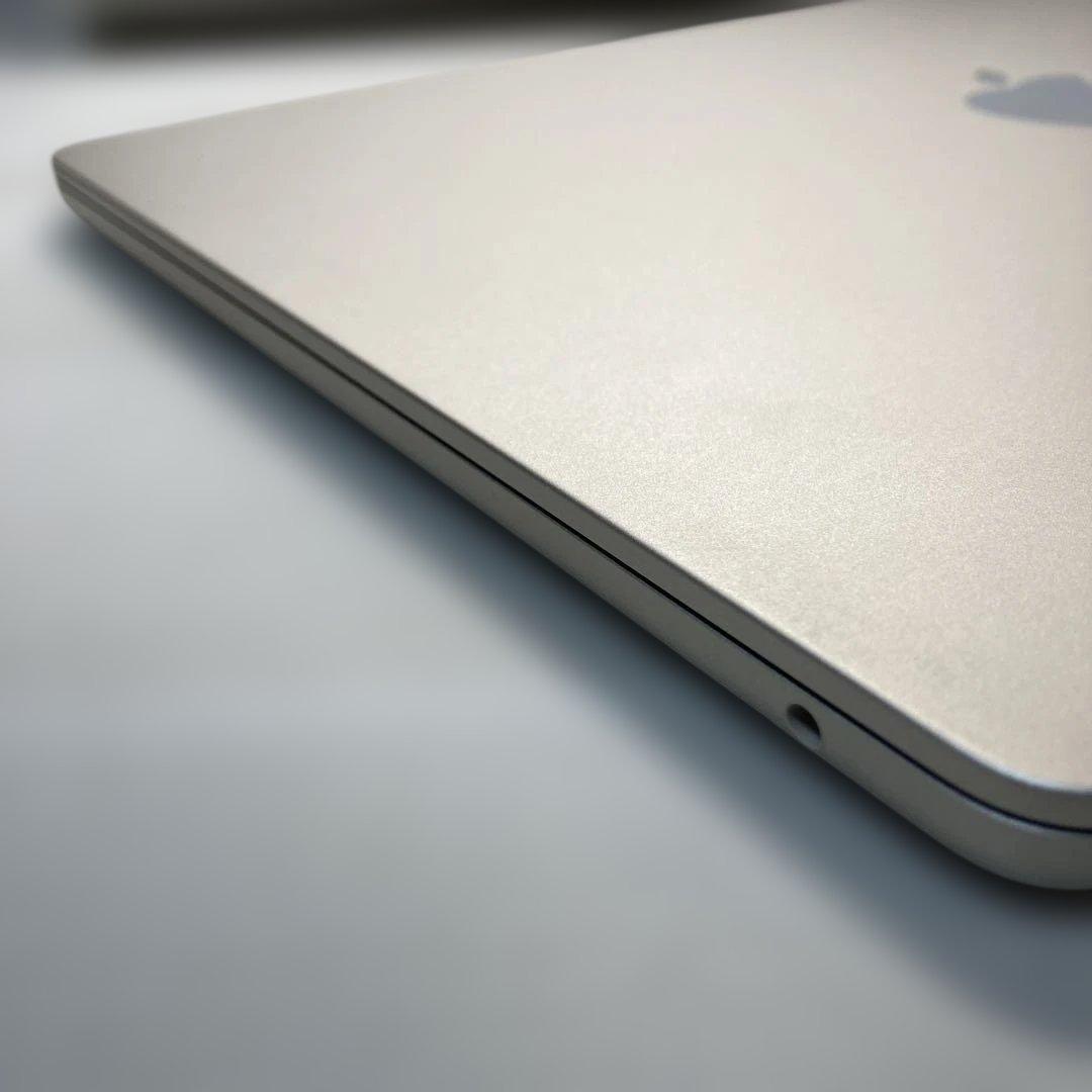 【中古・美品】MacBook Air M2 13.6インチ