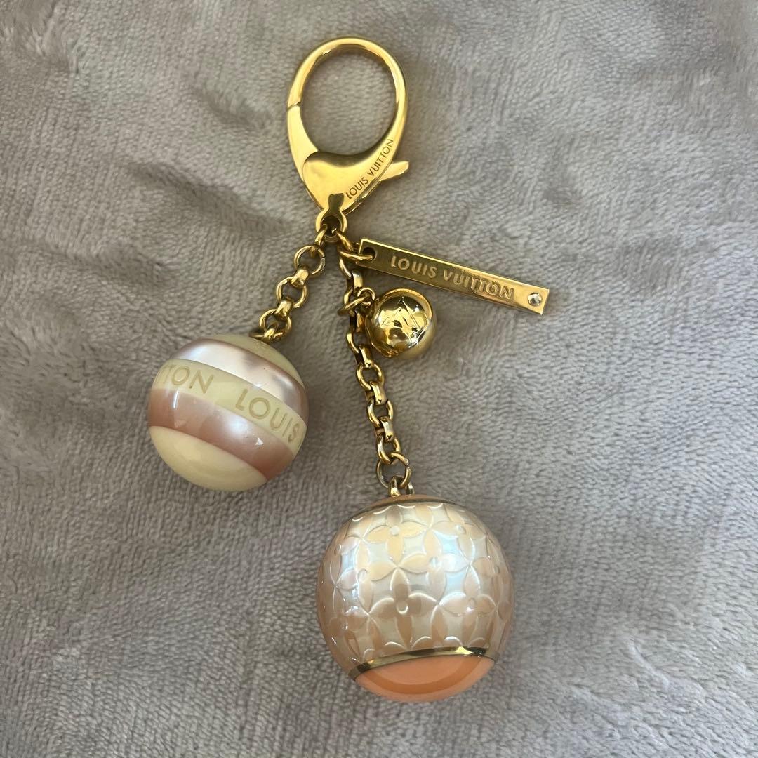 Louis Vuitton ボール型キーホルダー