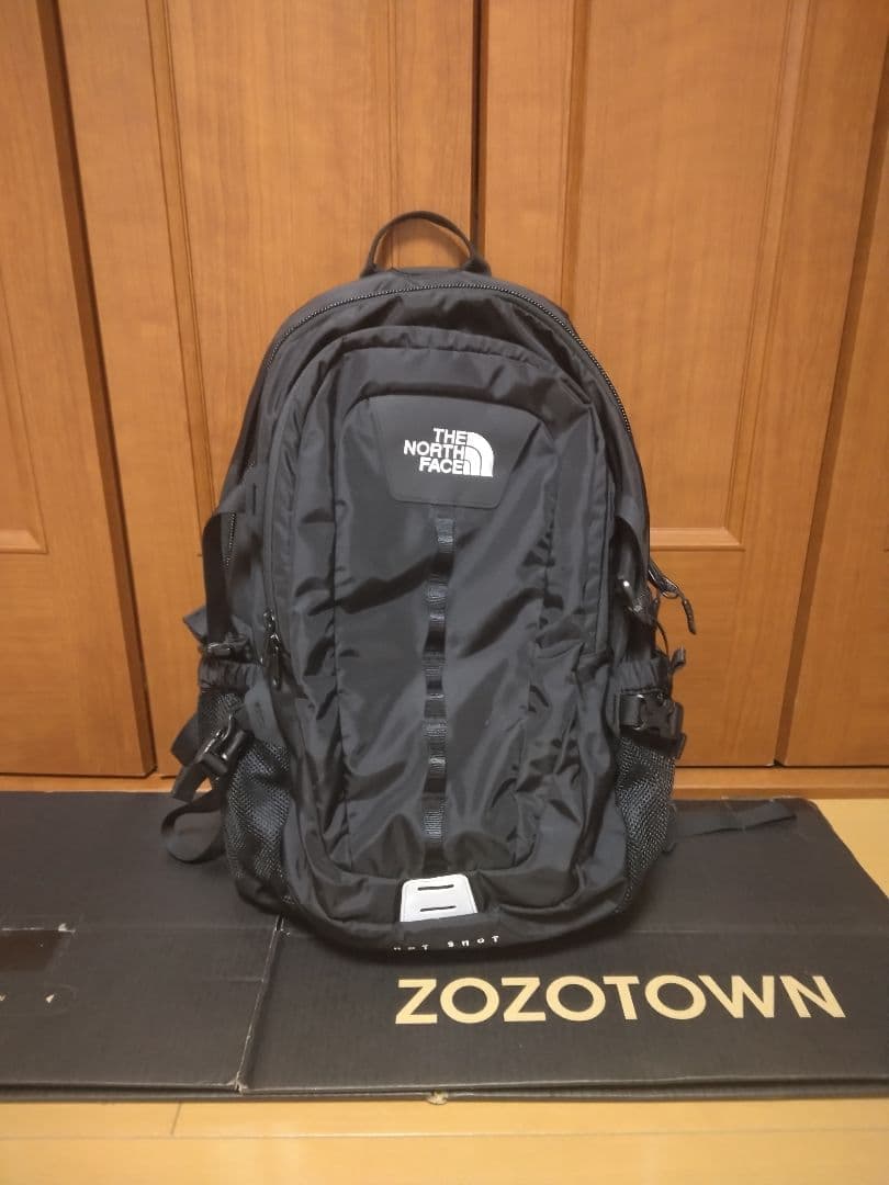 THE NORTH FACE ホットショット 黒リュック27L 高校生 通学