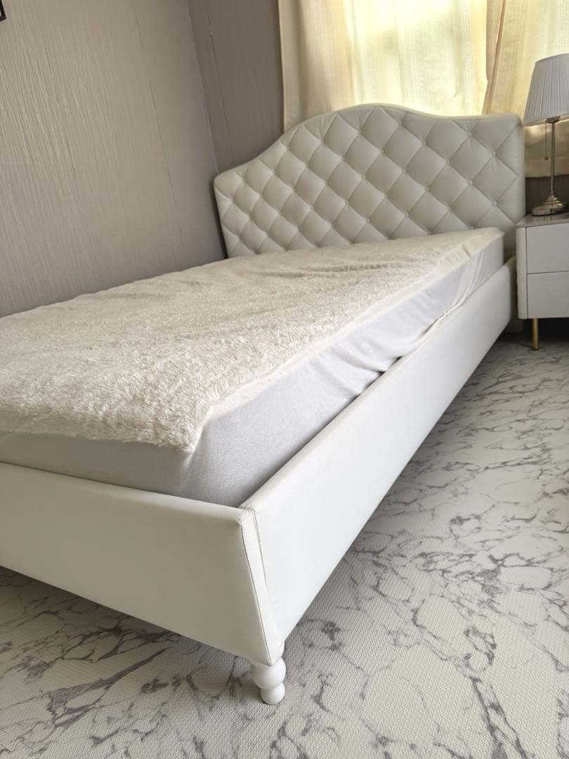 ダブルベッド　フレームのみ　Othello ホワイト