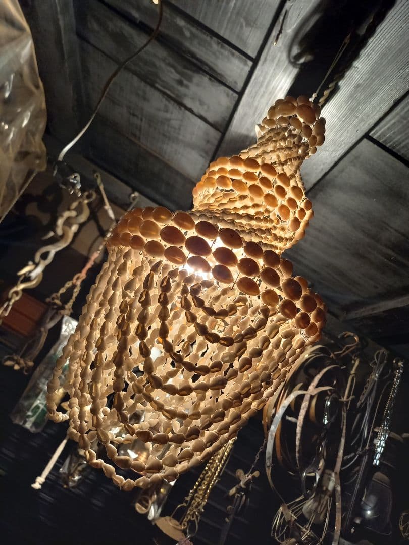 レア　フレンチ　シェル　ビーズ　シャンデリア　ハンギング　ランプ