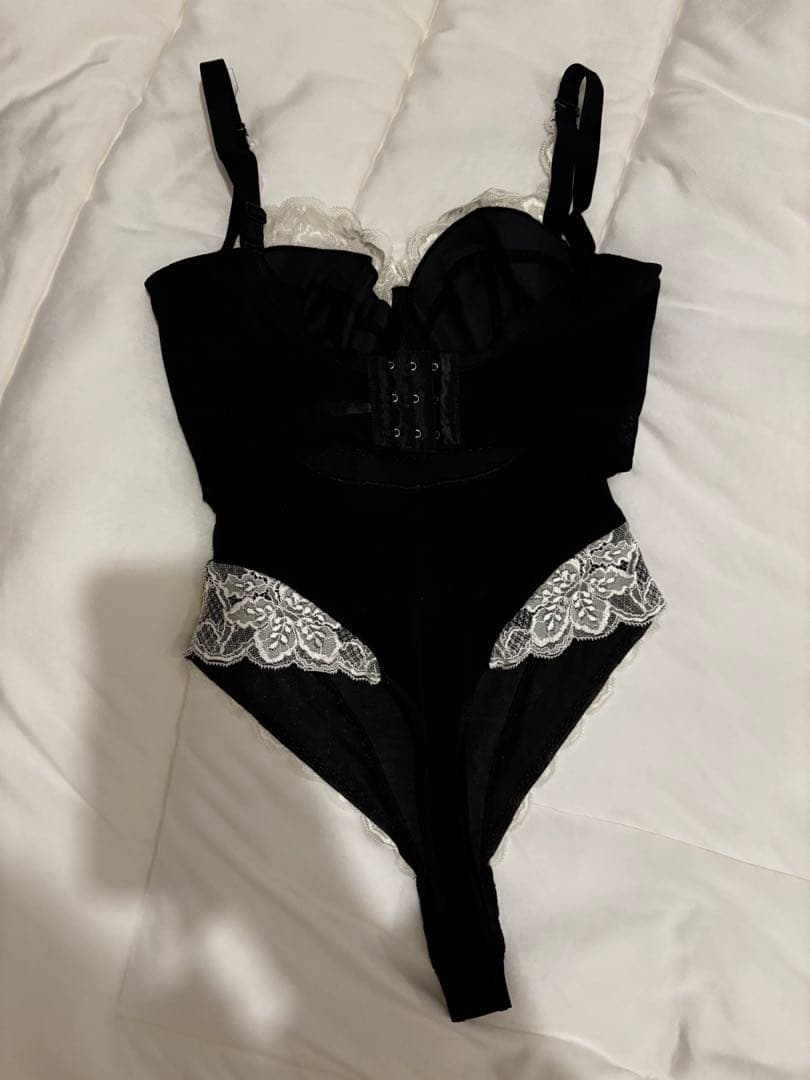 グラントイーワンズ LALA Tバックボディスーツ E75M補正下着