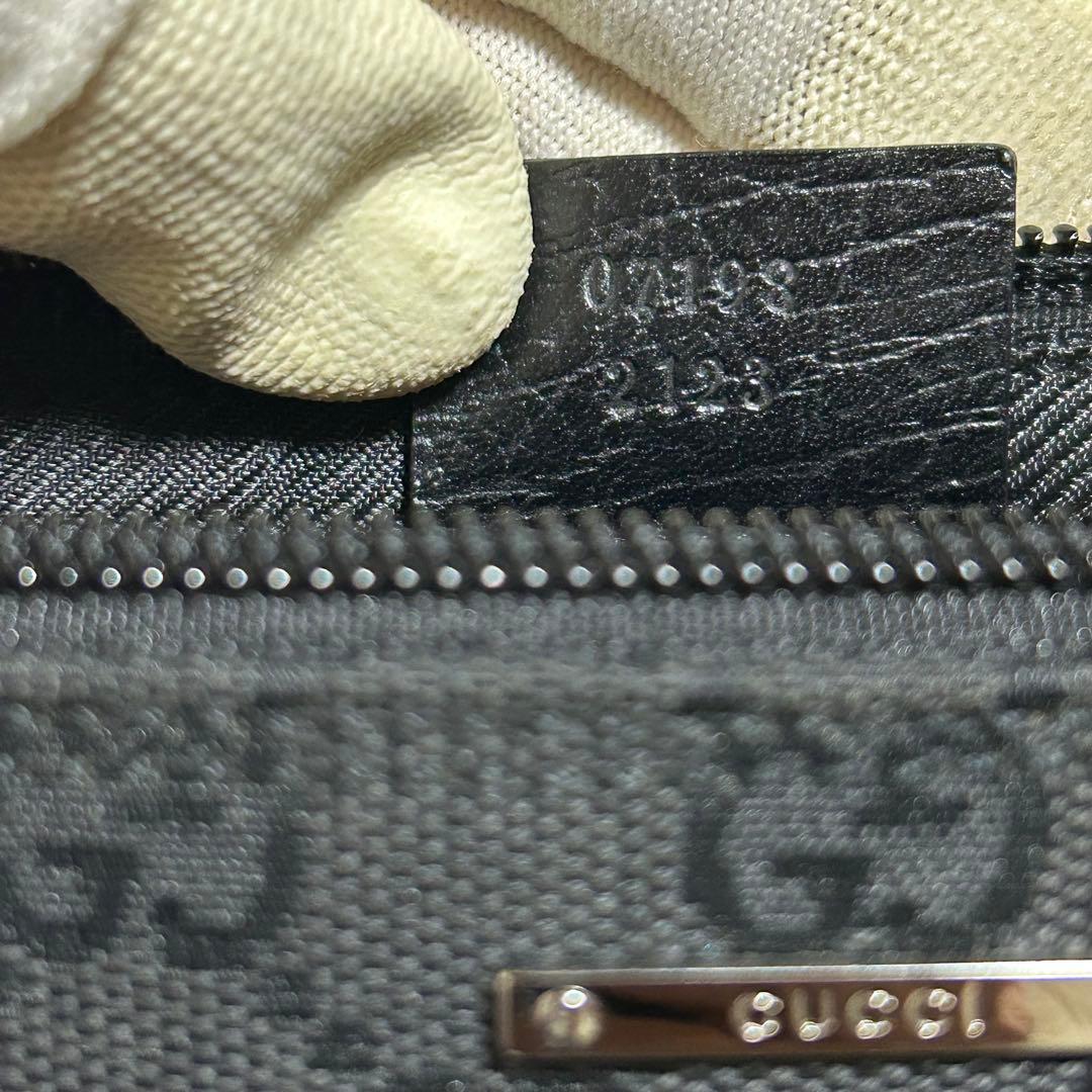 未使用級【GUCCI】GG キャンバス　アクセサリーポーチ　黒　美品