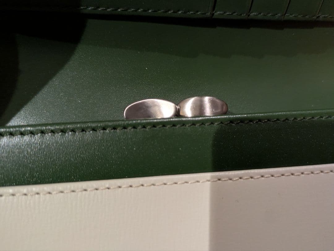 【未使用】アニエスベー　二つ折り　財布　がま口　グリーン　グレー　バイカラー