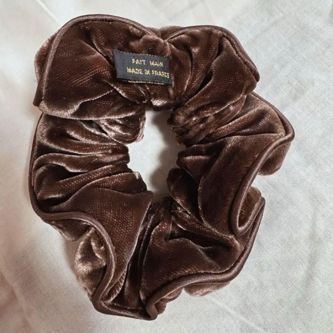 アレクサンドルドゥパリ シュシュ ブラウン ベロア