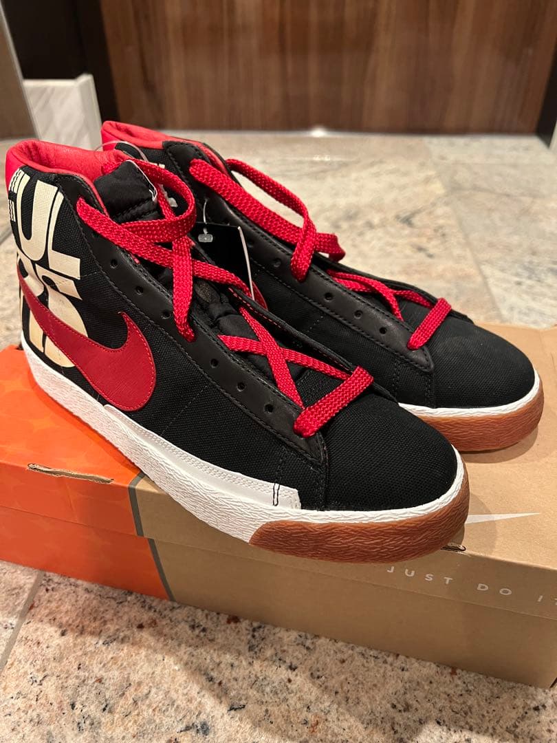 新品未使用 2005年 NIKE BLAZER 73 ビューティフルルーザーズ
