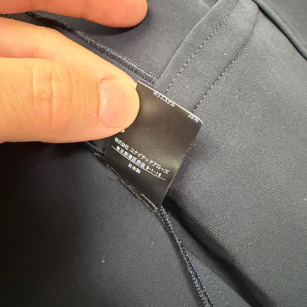 近年美品　ユナイテッドアローズ　パンツスーツ　ノーカラー　トリアセテート　黒