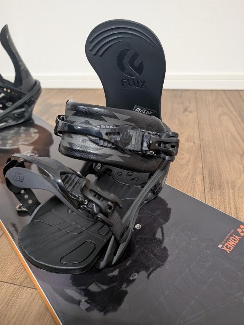 【限定】YONEX 20周年 Moustachemaster × FLUX R2