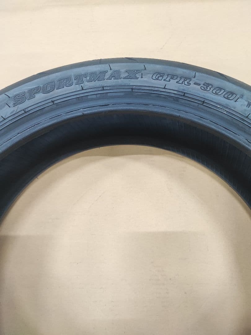 DUNLOP SPORTMAX GPR300 前後セット　値下げしました