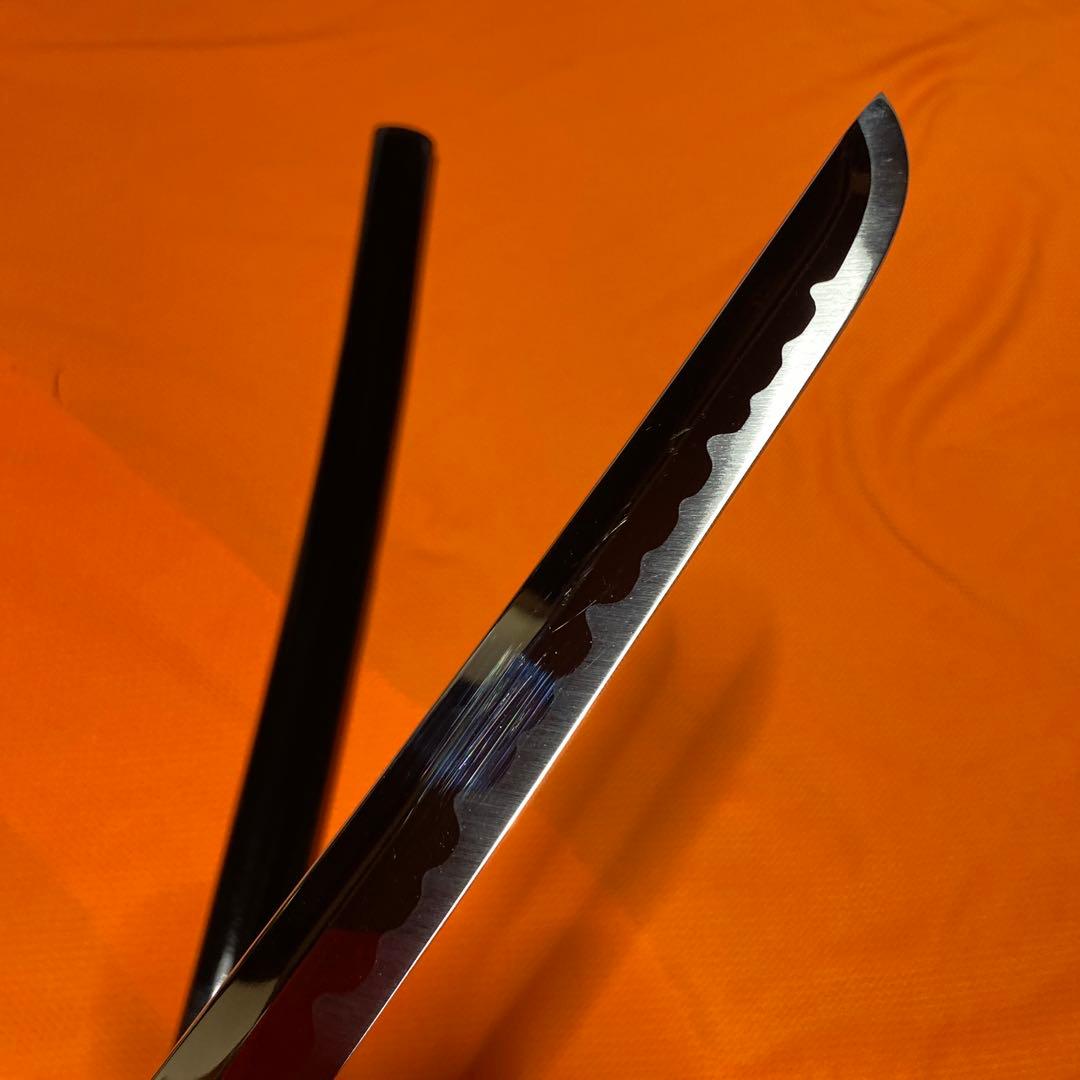 上級模造刀 黒柄 雲龍楕円鍔 菊図柄黒呂鞘