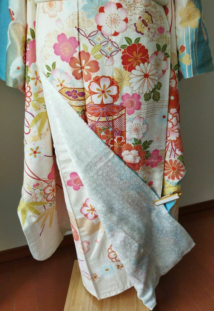 セール中！　367.可愛い振袖7点セット　正絹　フルセット　成人式