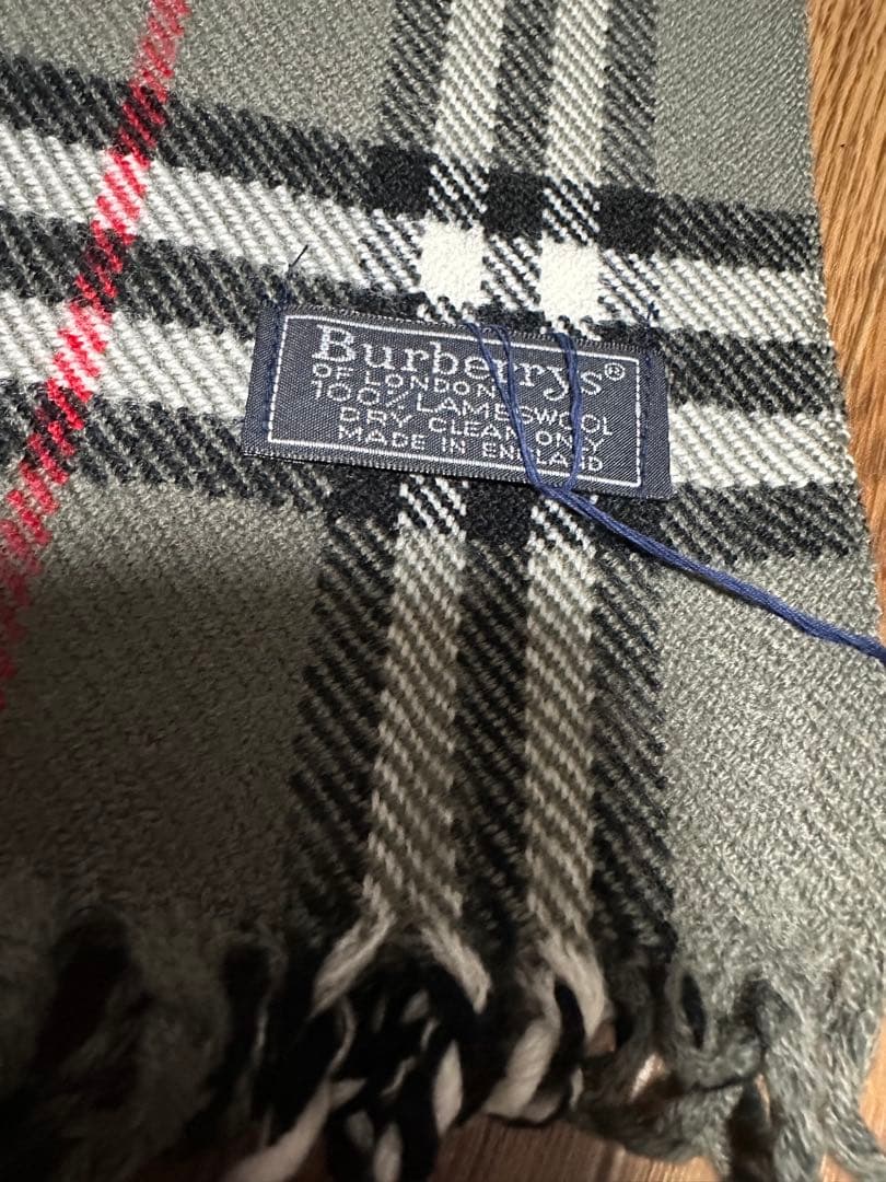 Burberryマフラー　新品　未使用　タグ付き　イングランド製