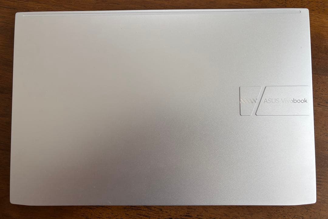 こむ【美品】ASUS Vivobook Pro 15 OLED