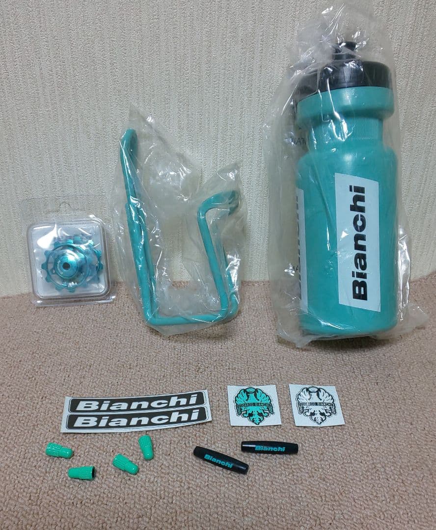 新品ビアンキ・純正アクセサリー & おまけ