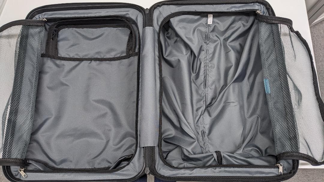 ACE ワールドトラベラー プリマス スーツケース(ジッパー) フロントポケット