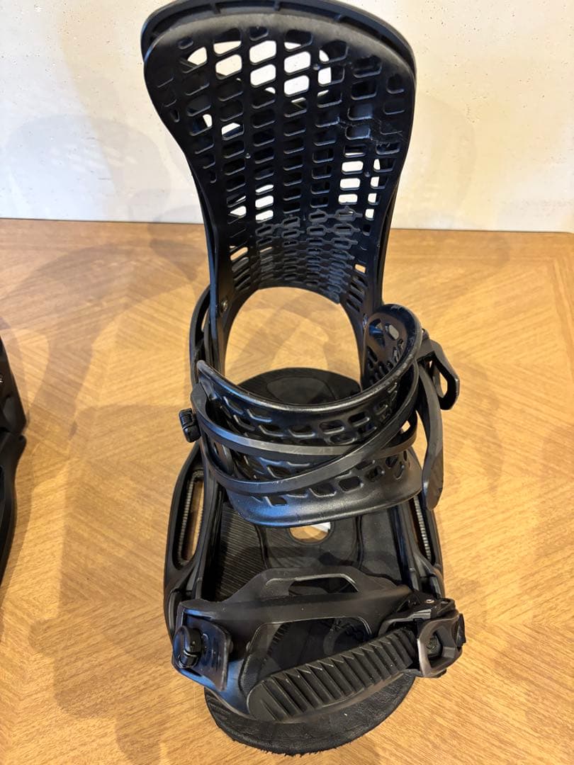 BURTON genesis est sサイズ ジェネシス バートン