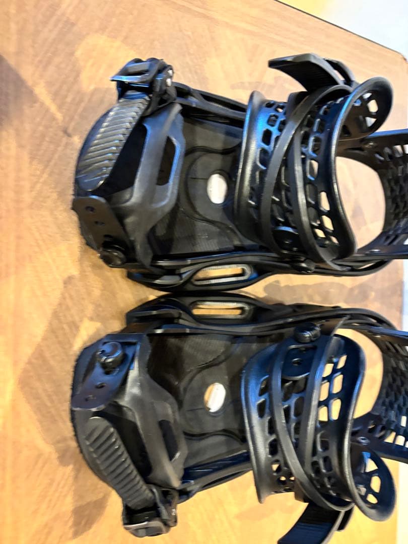 BURTON genesis est sサイズ ジェネシス バートン