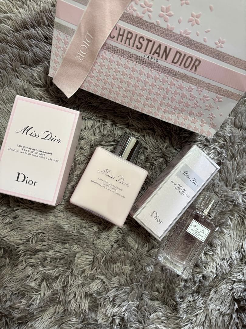 Miss Dior ボディミルク　ヘアミスト　ギフトボックス付