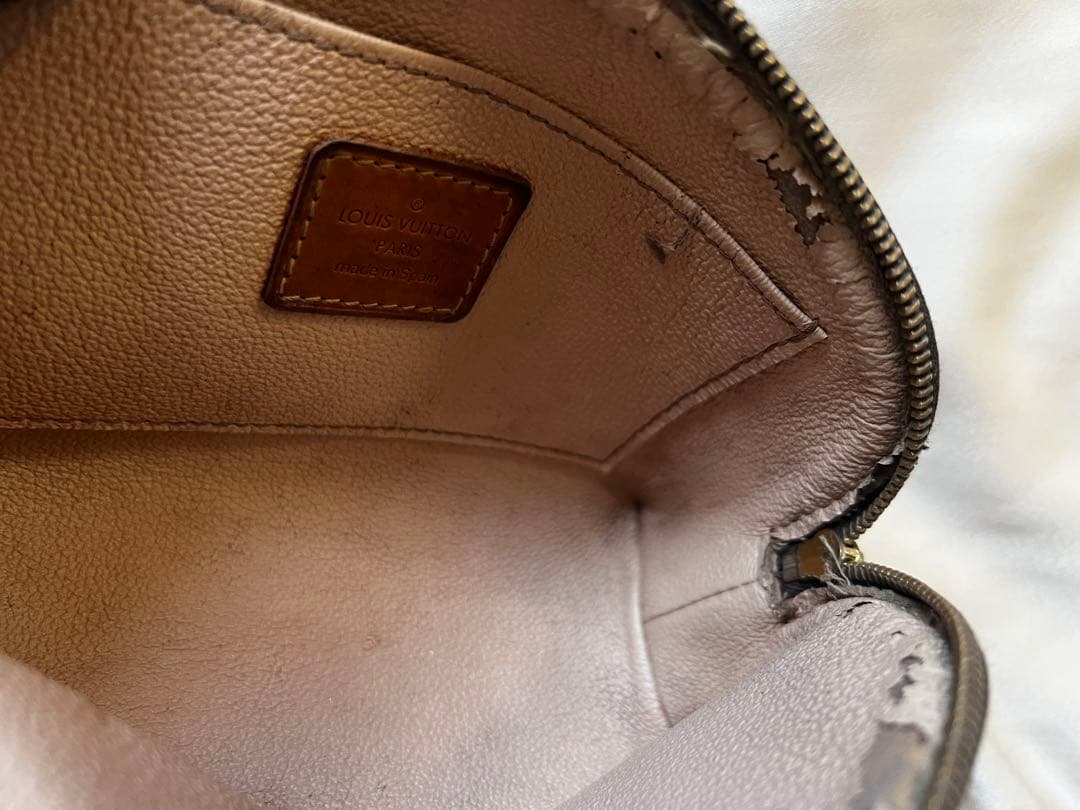 ルイヴィトンモノグラム化粧ポーチ正規品