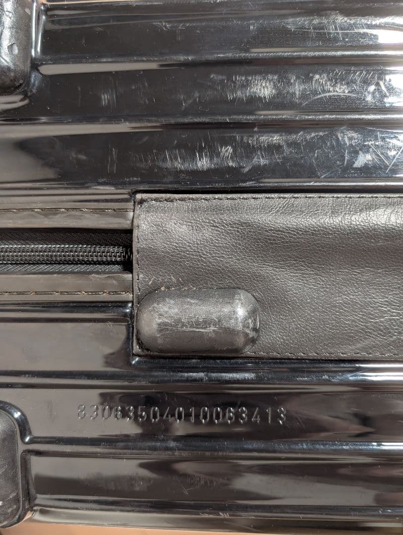 【週末限定割引】RIMOWA ブラック キャリーケース サルサデラックス