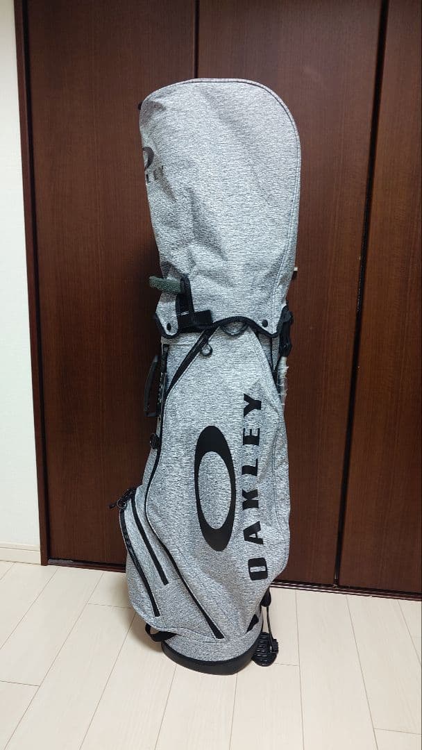 OAKLEY キャディバッグ グレー