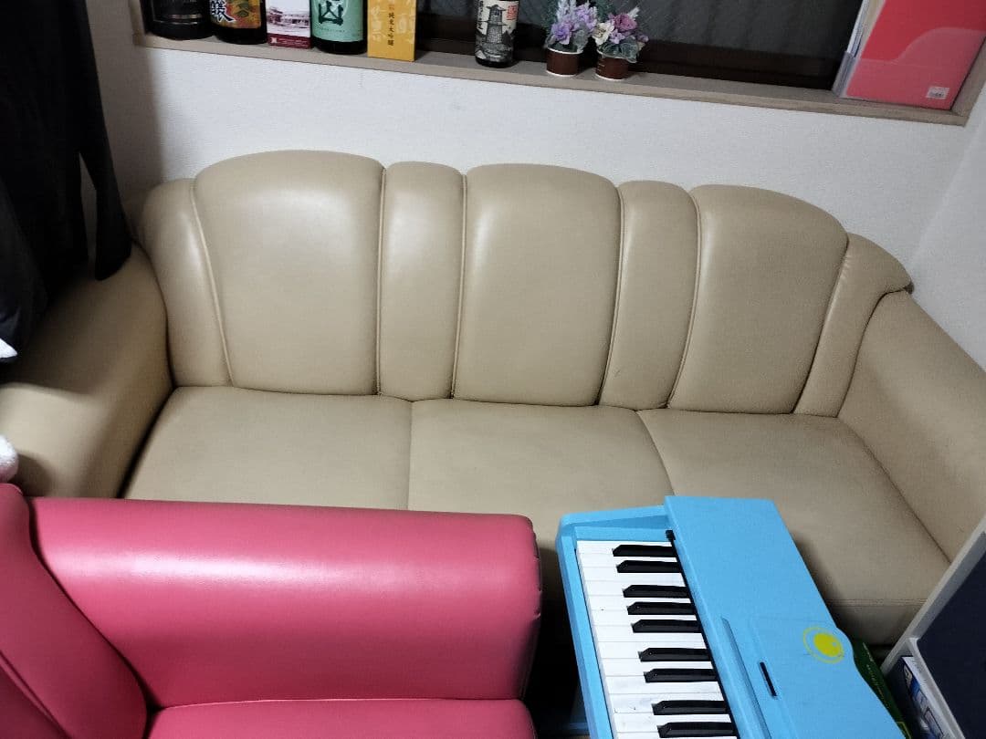 ベージュ 3人掛けカウチソファ【配送不可、取りに来て頂ける方のみ】