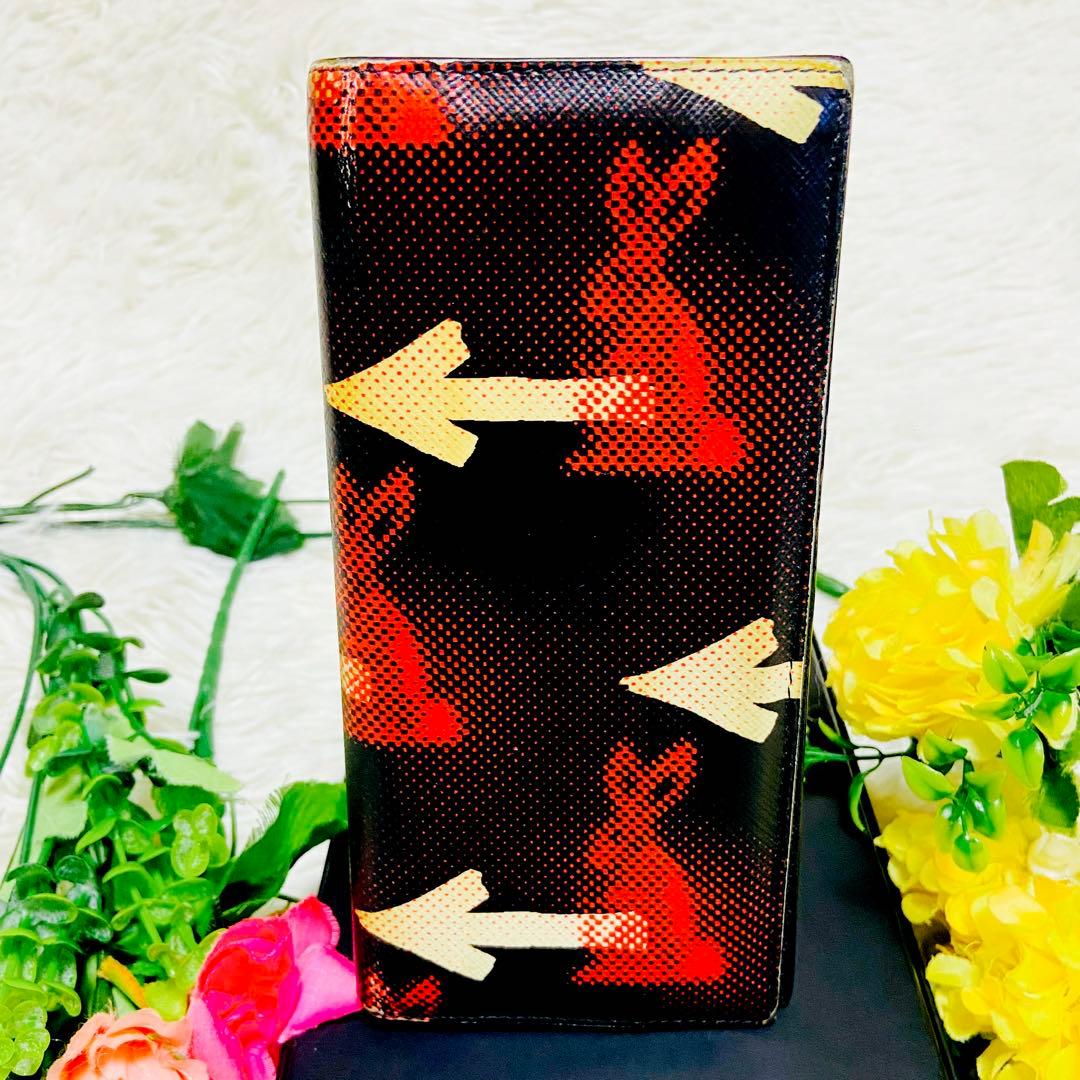コラボ✨PRADA✨プラダ✨二つ折り財布✨ラビット✨ジェームスジーン✨ウサギ✨