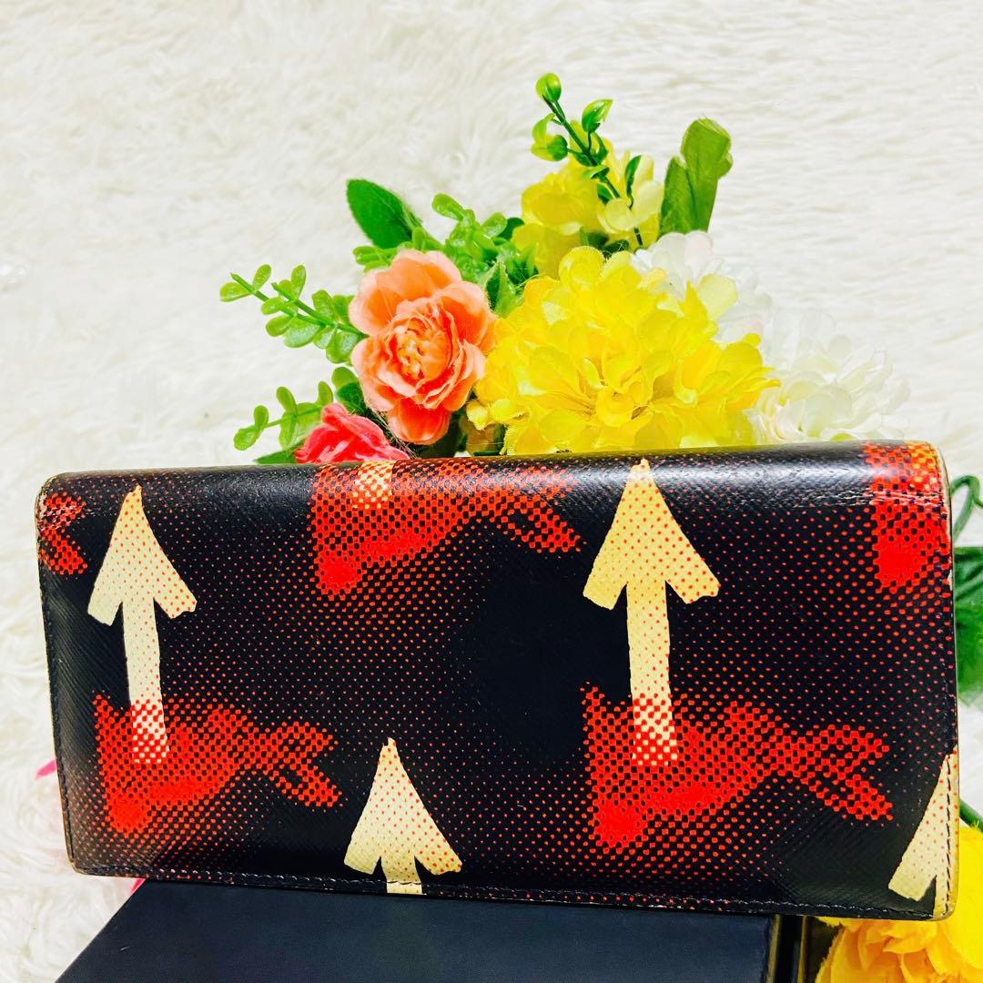 コラボ✨PRADA✨プラダ✨二つ折り財布✨ラビット✨ジェームスジーン✨ウサギ✨