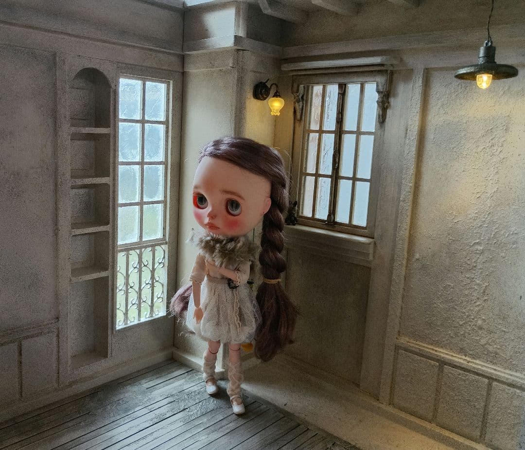 NO.96　組立式: 木製 ドールハウス　背景ボード