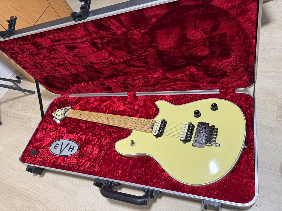 ギター EVH Wolfgang USA 2011 Vintage White
