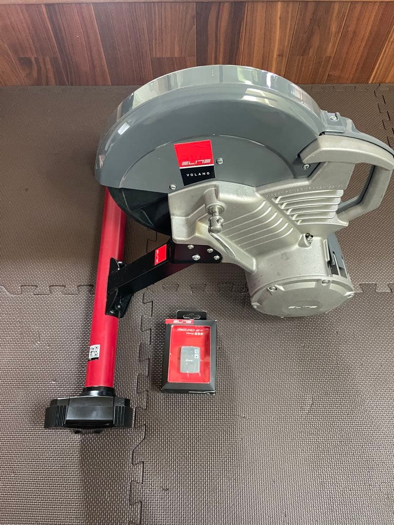 エリート VOLANO トレーニングローラー