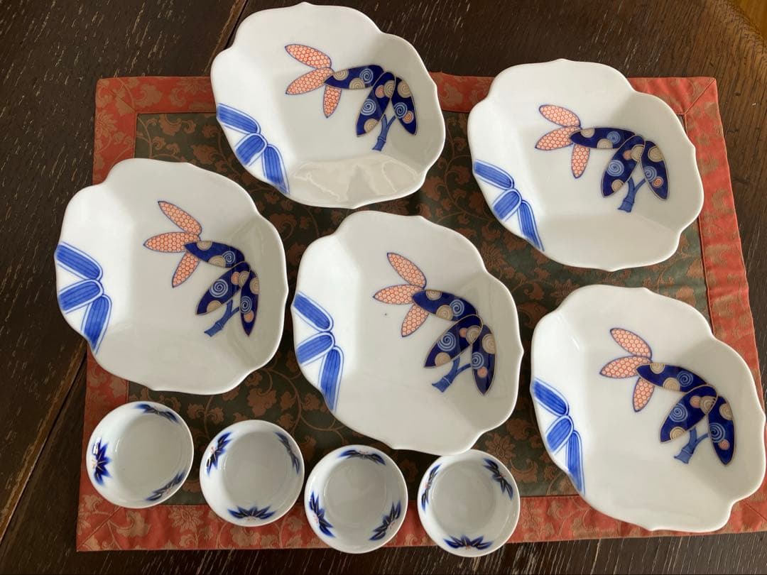 深川製磁　笹の柄 お刺身などの皿　のぞき 希少