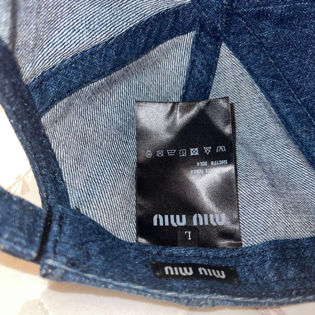 miu miu デニム刺繍ロゴベースボールキャップ