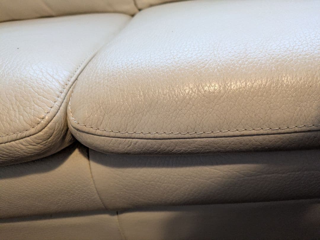 IDC大塚家具３人掛けソファー