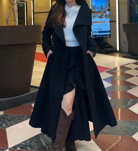 完売rienda黒25オーバーネックシンデレララインコートMリエンダブラック