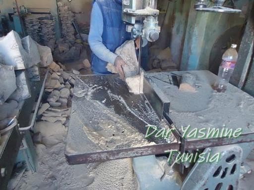 オリーブの木　カッティングボード　持ち手ありフリー　時々個性あり　約36cm